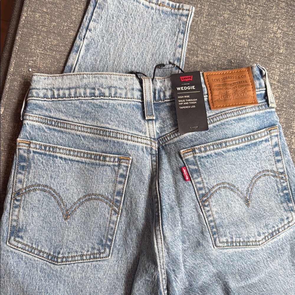Levi's wedgie high rise jeans